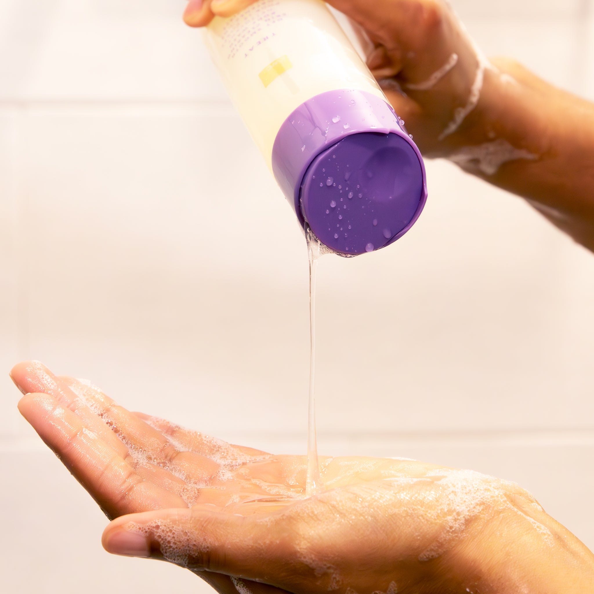 Get Smooth Skin Clearing Body Wash - Image 5